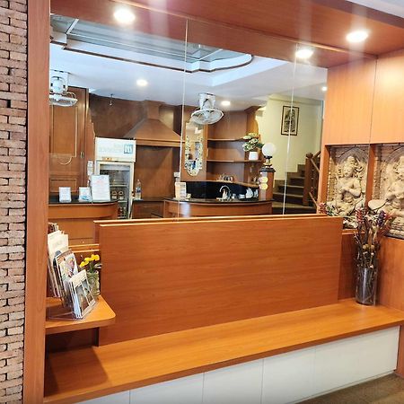 Max Residence Pattaya Bagian luar foto