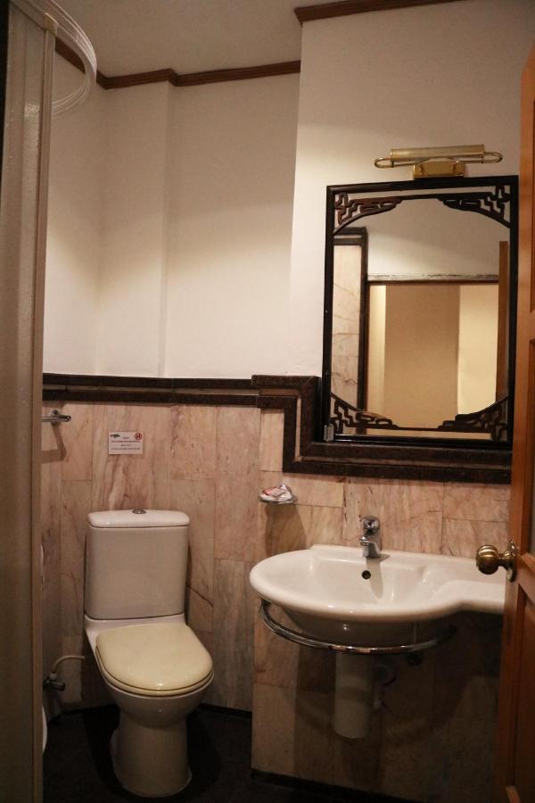 Max Residence Pattaya Bagian luar foto