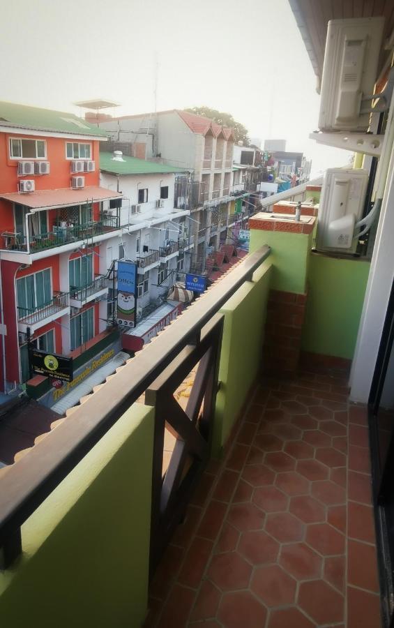 Max Residence Pattaya Bagian luar foto