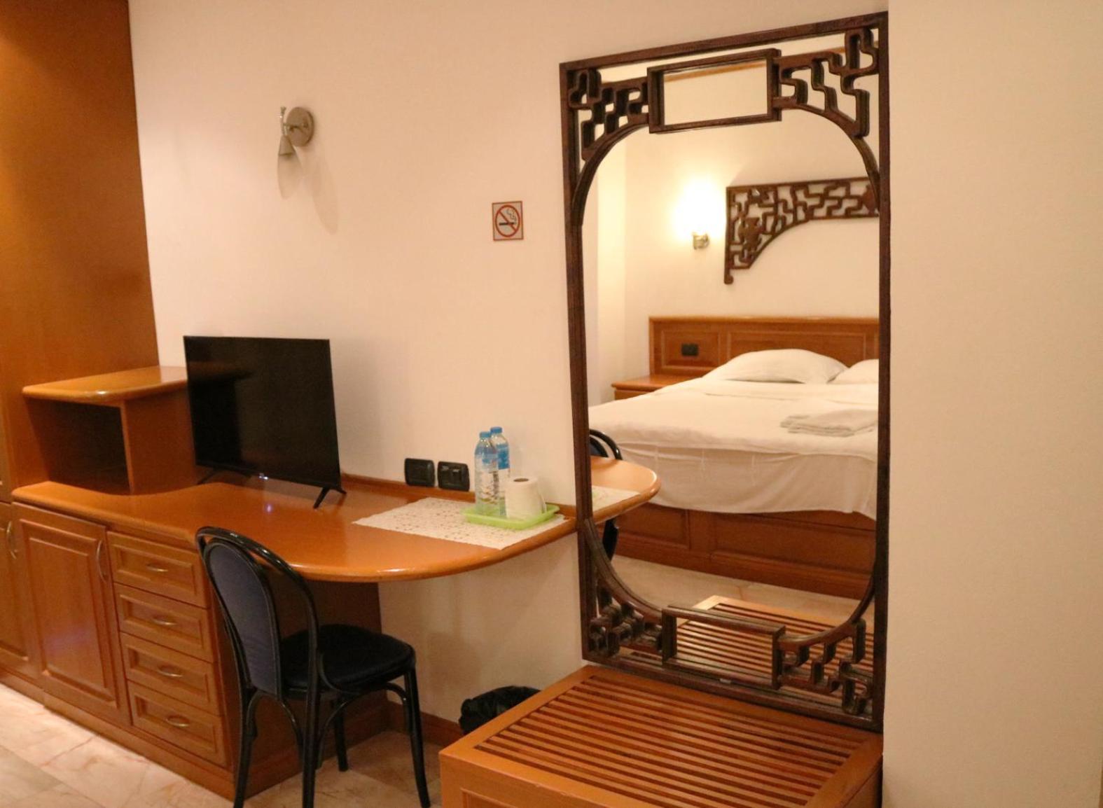 Max Residence Pattaya Bagian luar foto