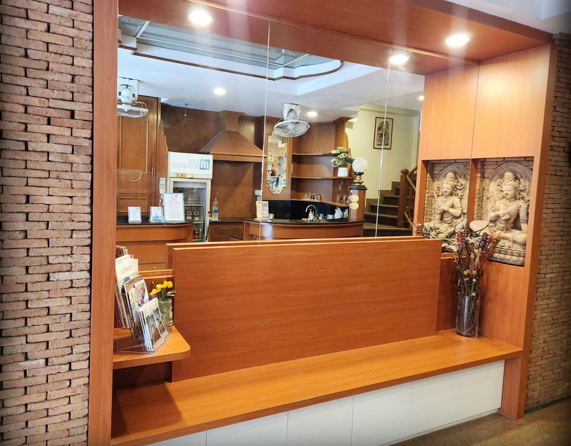 Max Residence Pattaya Bagian luar foto