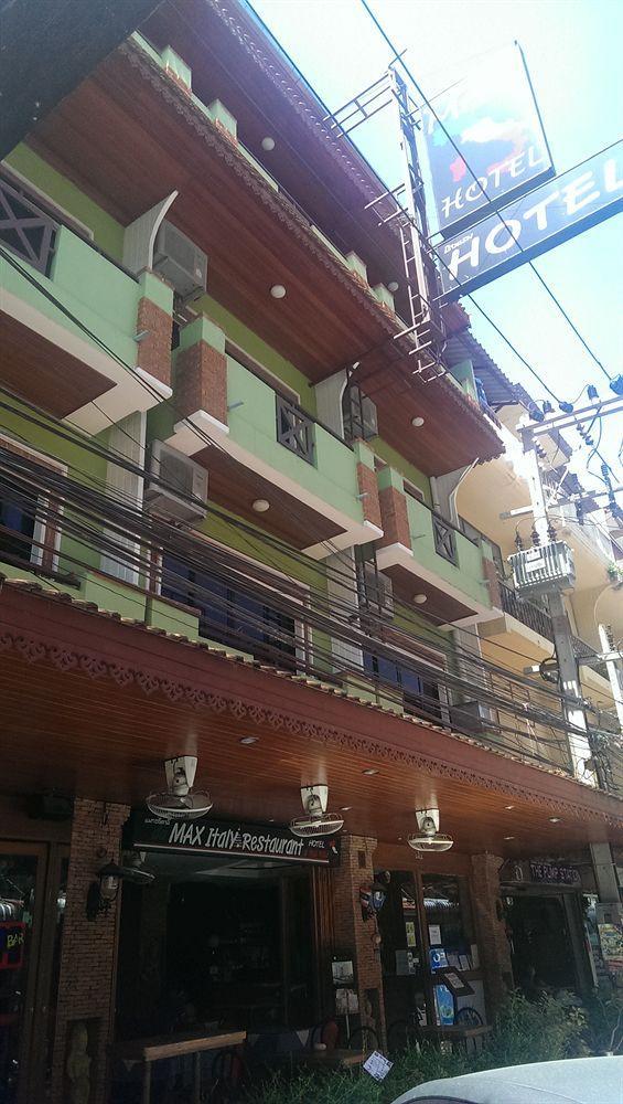 Max Residence Pattaya Bagian luar foto