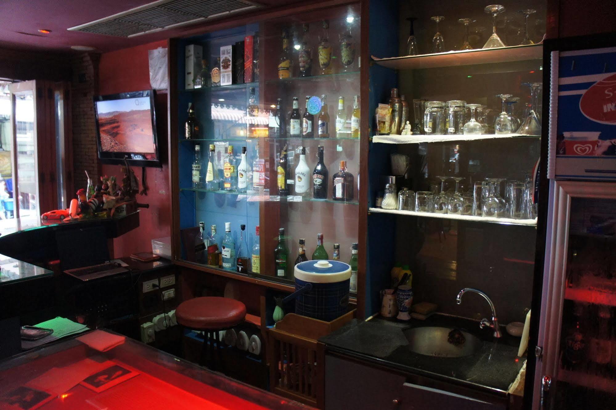 Max Residence Pattaya Bagian luar foto
